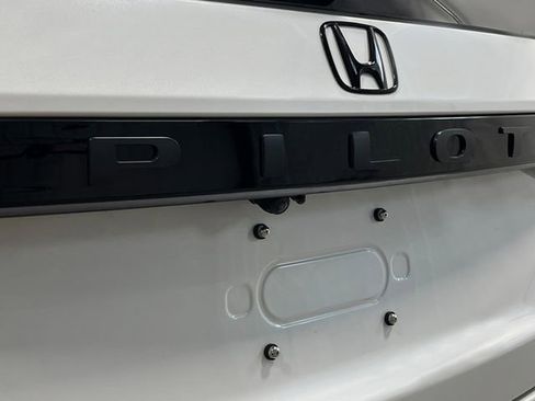 New 2026 Honda Pilot Elite image 6