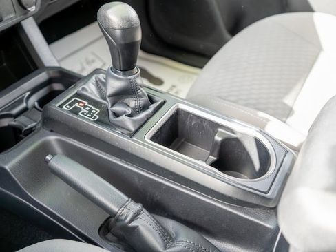 Used 2022 Toyota Tacoma SR image 29