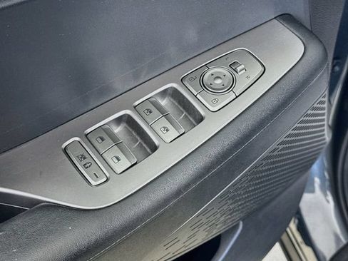 Used 2025 Hyundai Palisade SEL FWD image 19