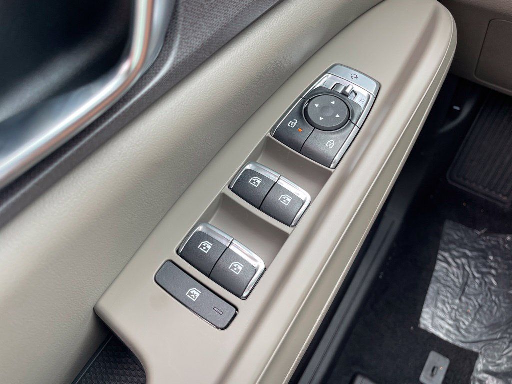 New 2027 Kia Carnival EX FWD image 24