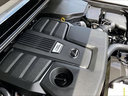 Used 2026 Lexus GX 550 w/ Accessory Package (2T) AWD/4WD image 45