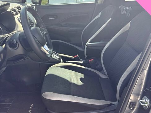 Used 2020 Nissan Versa SV w/ Trunk Package FWD image 14