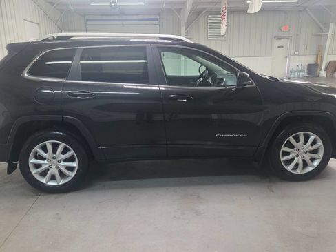 Used 2014 Jeep Cherokee Limited AWD/4WD image 9