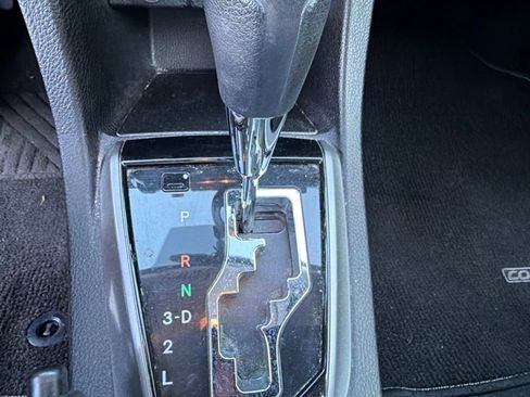 Used 2015 Toyota Corolla L FWD image 24