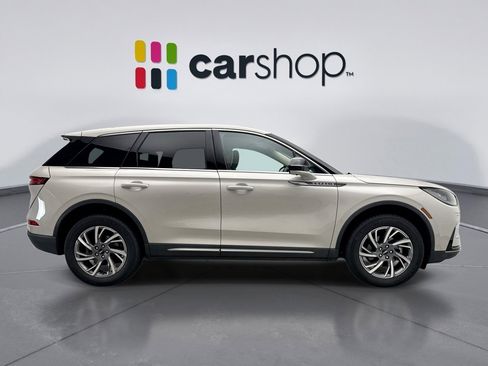 Used 2024 Lincoln Corsair AWD w/ Equipment Group 101A image 6