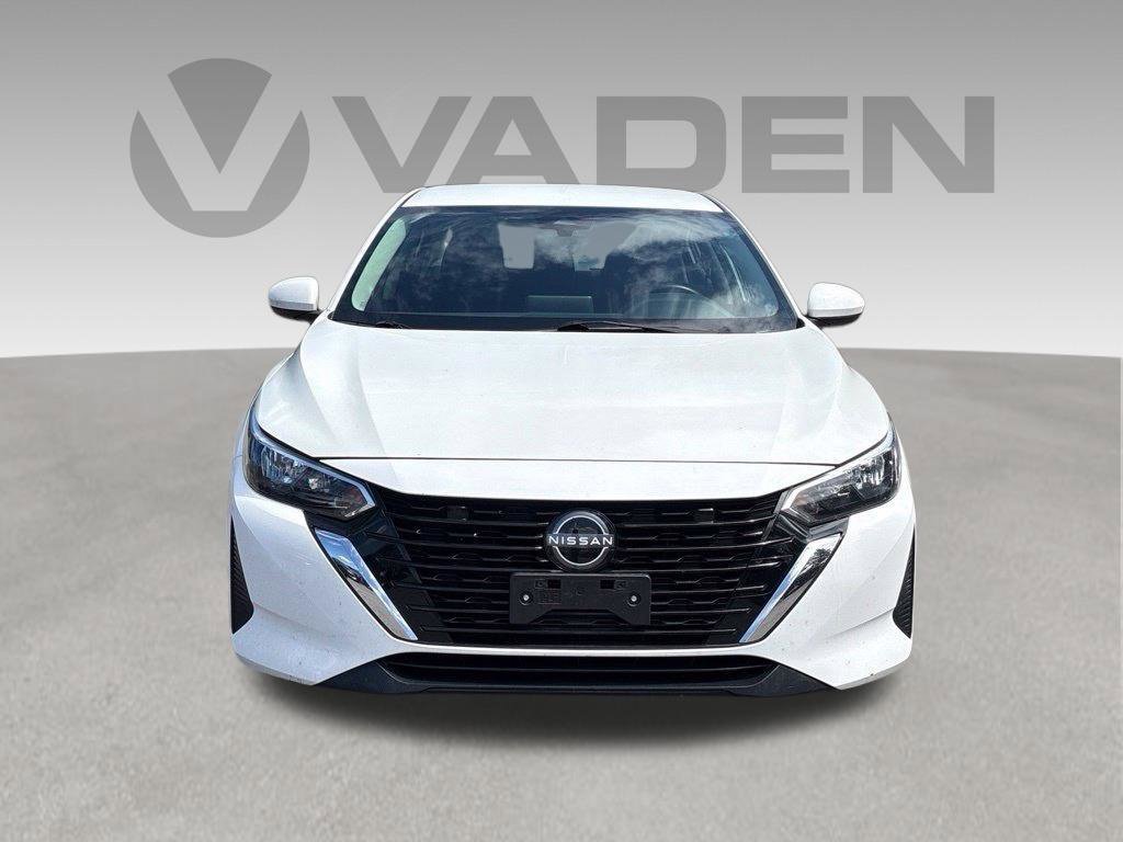 Used 2024 Nissan Sentra SV FWD image 2
