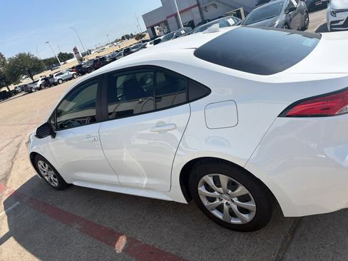 Used 2024 Toyota Corolla LE FWD image 6
