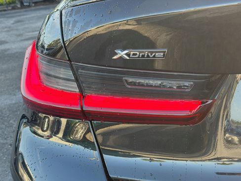 New 2026 BMW 330i xDrive Sedan w/ M Sport Package AWD/4WD image 10