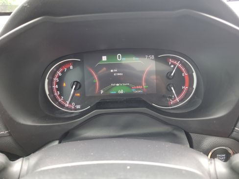 Certified 2025 Toyota RAV4 XLE image 31