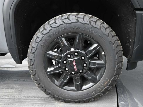 New 2026 GMC Sierra 2500 AT4 AWD/4WD image 10