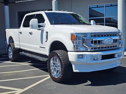 Used 2021 Ford F250 XLT w/ XLT Premium Package AWD/4WD image 7