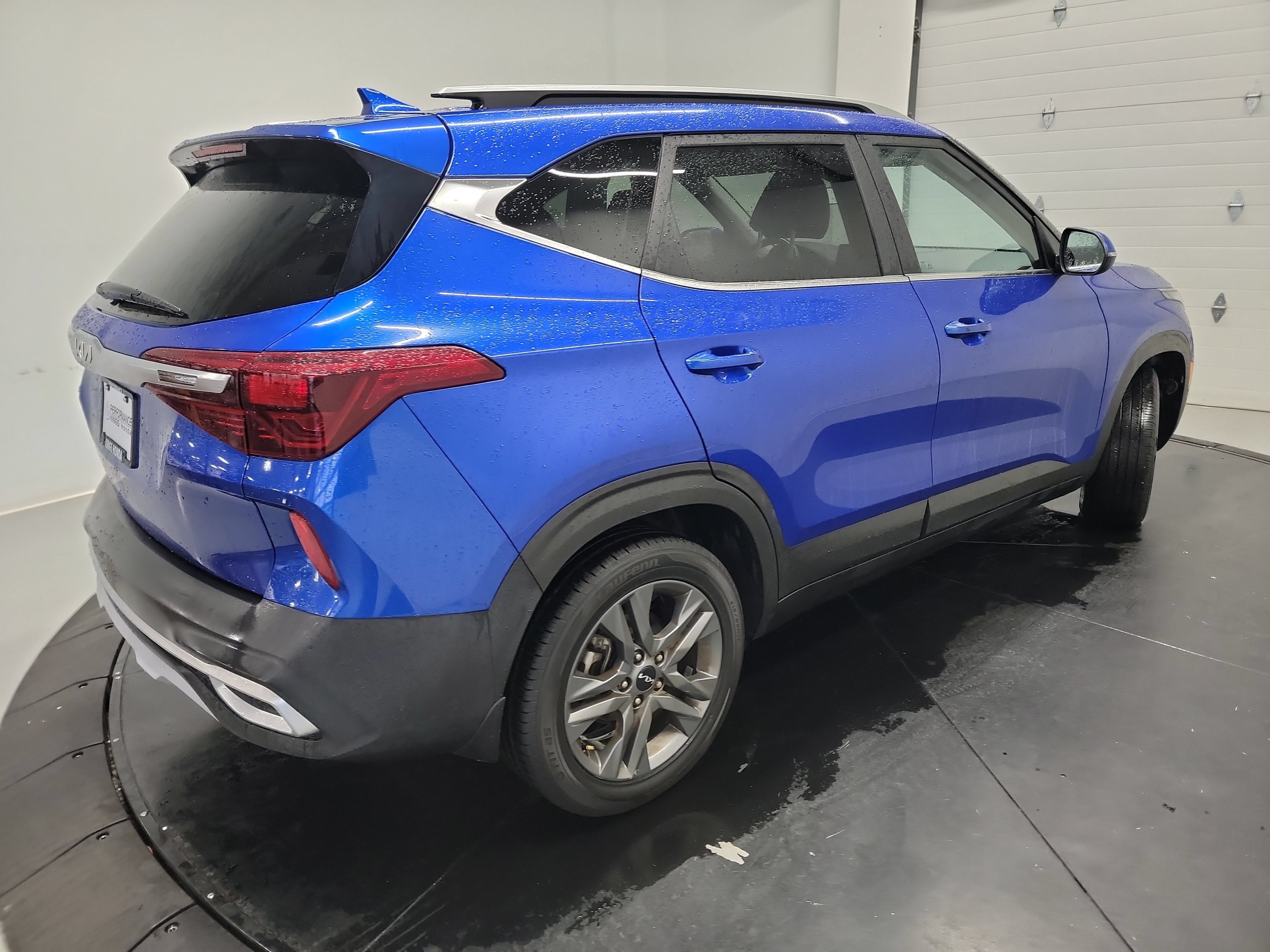 Used 2023 Kia Seltos S FWD image 9