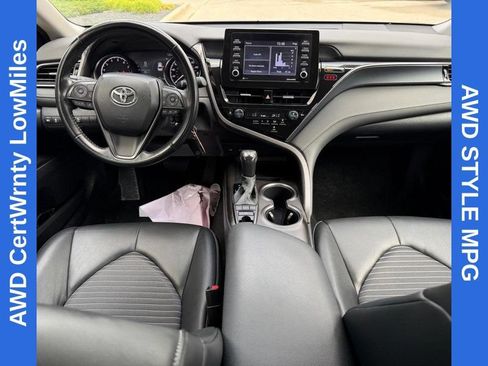 Used 2024 Toyota Camry SE AWD/4WD image 13
