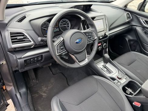 Used 2023 Subaru Forester Premium image 17