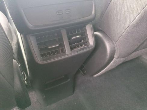 Used 2025 Chevrolet Equinox LT image 5