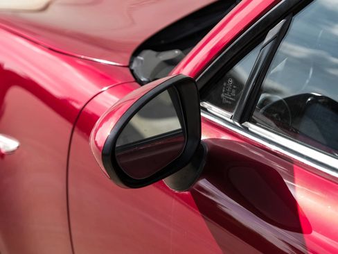 Used 2018 MAZDA MX-5 Miata RF Grand Touring RWD image 34