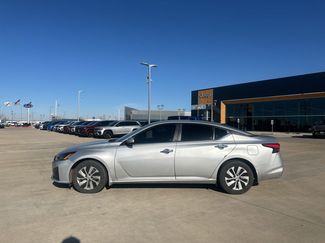 Used 2023 Nissan Altima 2.5 S video 2