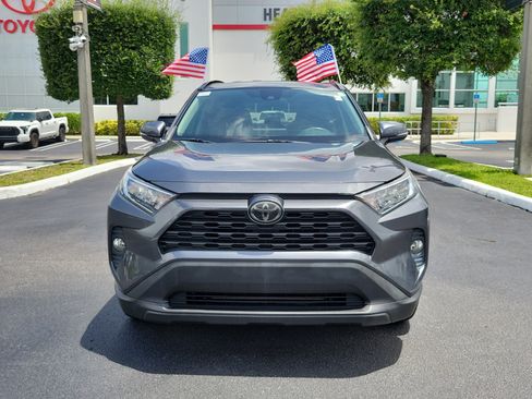 Used 2020 Toyota RAV4 XLE FWD image 5