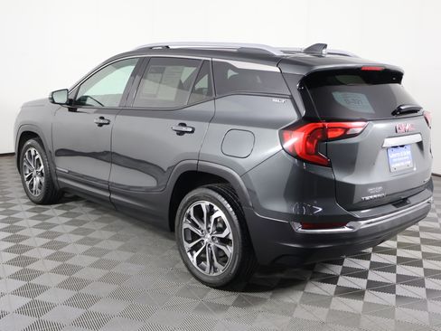 Used 2021 GMC Terrain SLT image 8