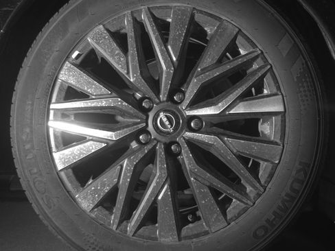 Used 2025 Nissan Altima 2.5 SV image 15