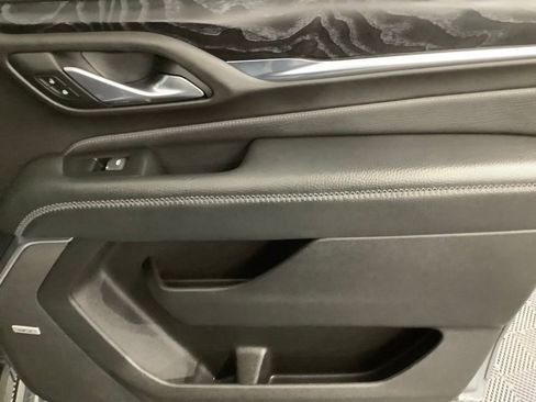 Used 2022 GMC Yukon XL Denali image 35