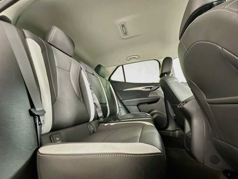 Used 2025 Buick Envision Sport Touring AWD/4WD image 25