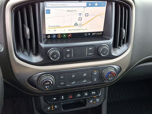 Used 2021 GMC Canyon Denali image 15