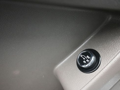 Used 2020 Chevrolet Traverse Premier w/ LPO, Floor Liner Package FWD image 11