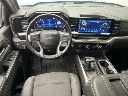 Certified 2022 Chevrolet Silverado 1500 RST AWD/4WD image 15