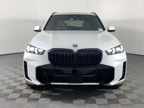 Used 2026 BMW X5 xDrive50e w/ M Sport Package AWD/4WD image 5