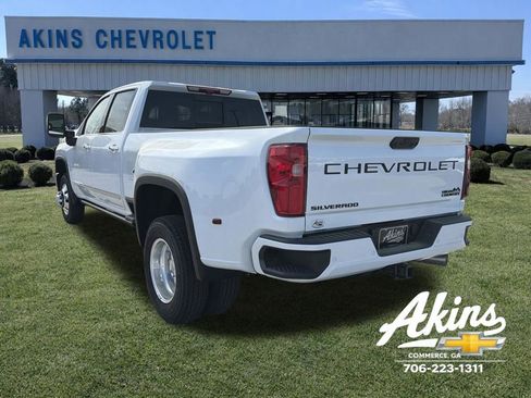 New 2026 Chevrolet Silverado 3500 High Country w/ High Country Premium Package AWD/4WD image 8