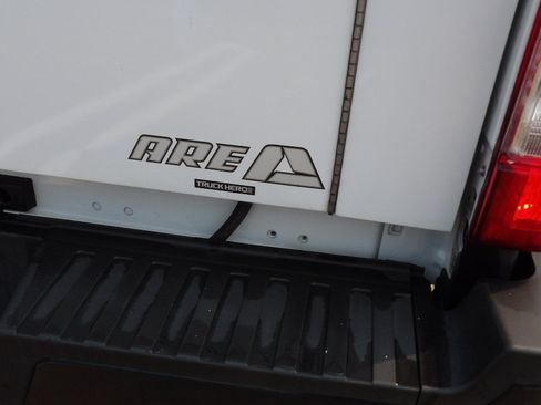 Used 2022 Ford F250 XL w/ Power Equipment Group RWD image 8