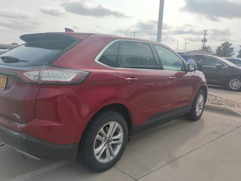 Used 2018 Ford Edge SEL w/ Equipment Group 201A AWD/4WD image 4