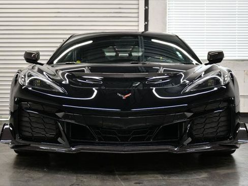 Used 2026 Chevrolet Corvette ZR1 w/ ZR1 Carbon Fiber Aero Package RWD image 31