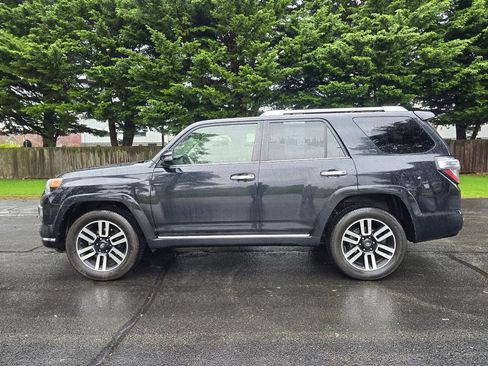 Used 2015 Toyota 4Runner Limited image 2