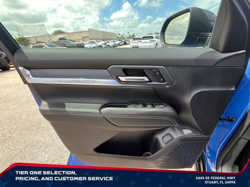New 2026 GMC Terrain Elevation w/ Elevation Premium Package FWD image 23