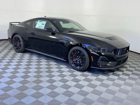 New 2025 Ford Mustang GT w/ GT Performance Package image 7