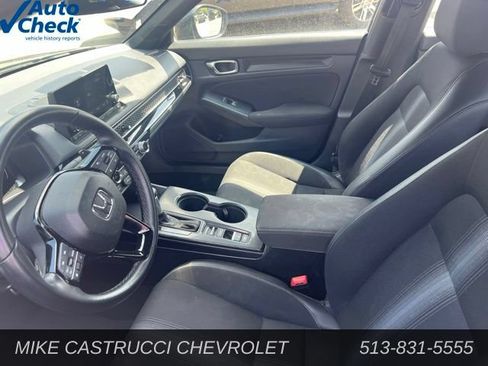 Used 2025 Honda Civic Sport image 6