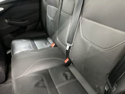 Used 2016 Ford Focus SE w/ Equipment Group 201A FWD image 11