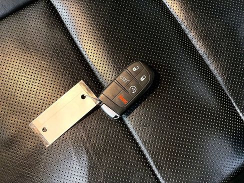 Used 2021 Jeep Grand Cherokee High Altitude image 31