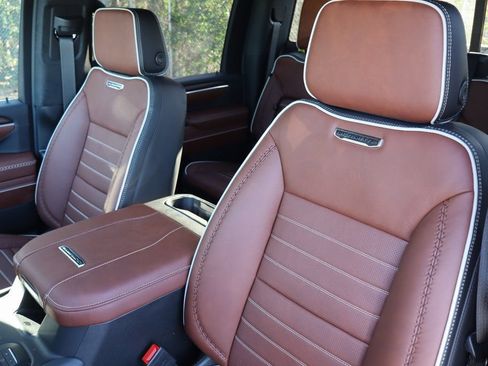 New 2026 GMC Sierra 2500 Denali Ultimate w/ Max Trailering Package AWD/4WD image 15