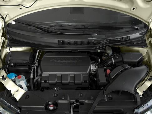 Used 2016 Honda Odyssey Touring Elite image 12