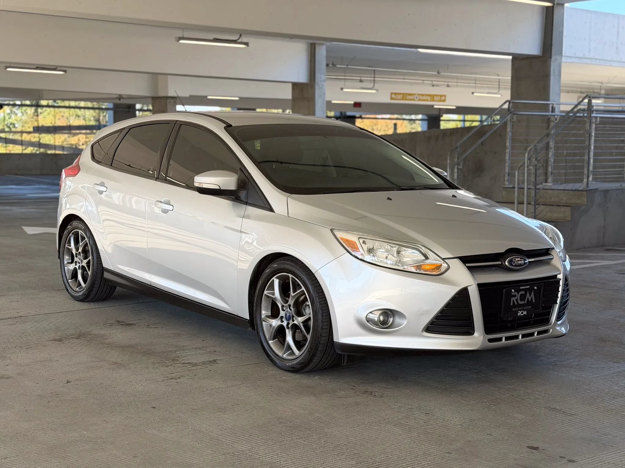 Used 2014 Ford Focus SE w/ Equipment Group 201A FWD image 3