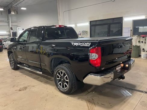 Used 2018 Toyota Tundra SR5 w/ TRD Off Road Package image 4