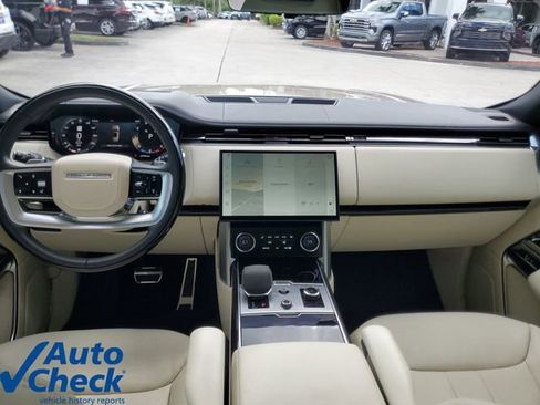 Used 2023 Land Rover Range Rover Long Wheelbase SE AWD/4WD image 16