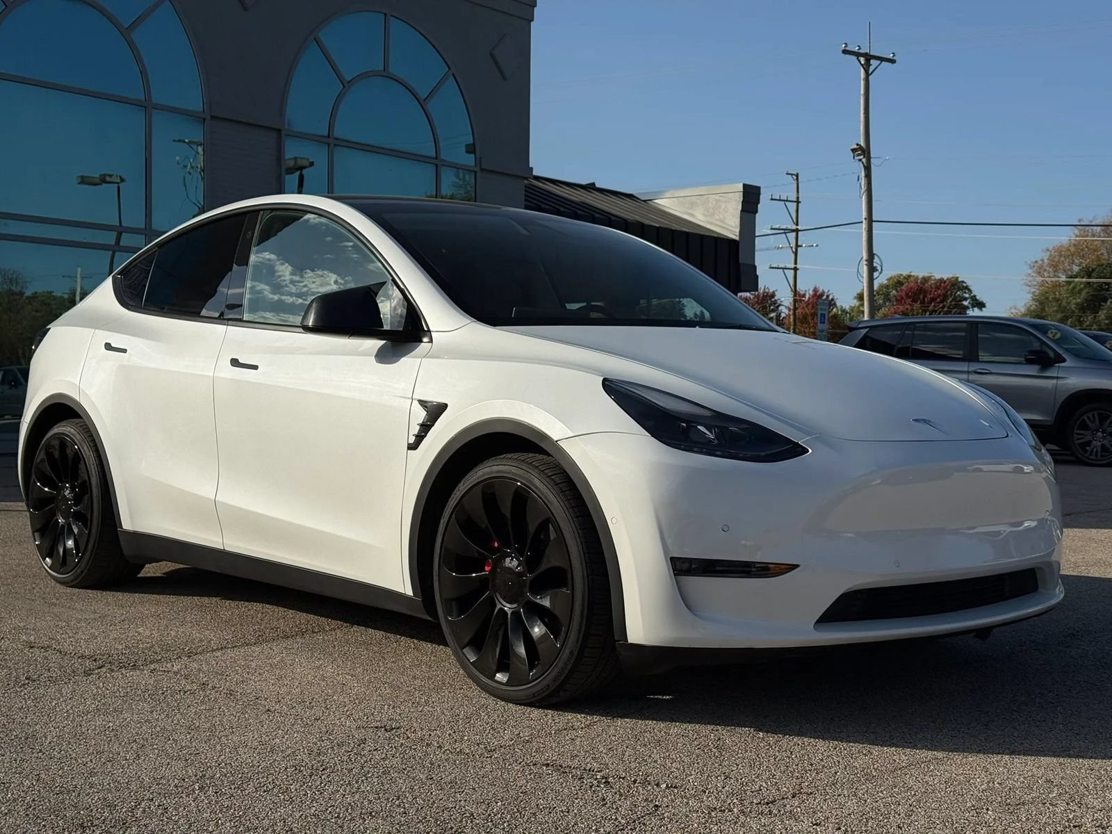Used 2022 Tesla Model Y Performance AWD/4WD image 1