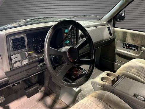 Used 1993 GMC Yukon 4WD 2-Door image 11