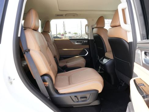 New 2026 INFINITI QX80 Luxe image 21