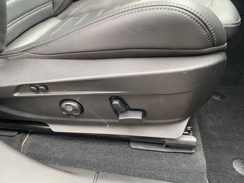 Used 2023 Alfa Romeo Stelvio Veloce image 36