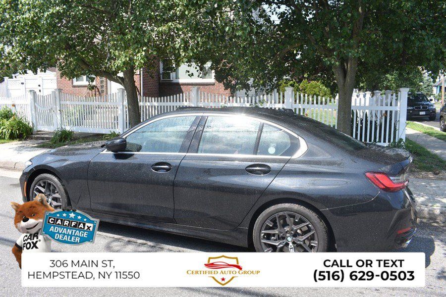 Used 2025 BMW 330i Sedan RWD image 5